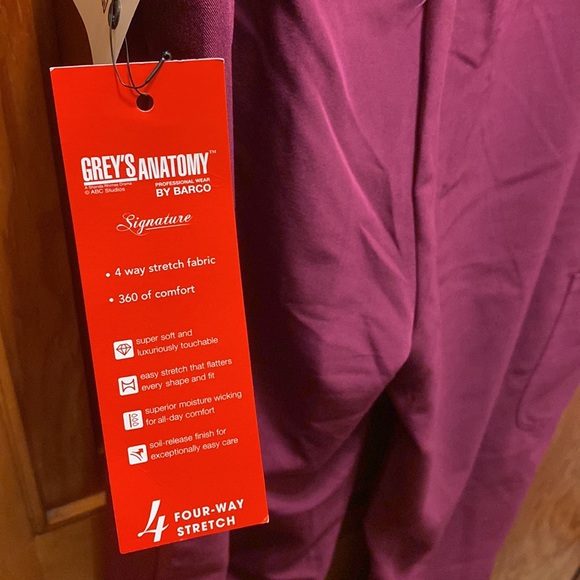 NWt Greys Anatomy 3 Pocket Low Rise Pant - Picture 11 of 12
